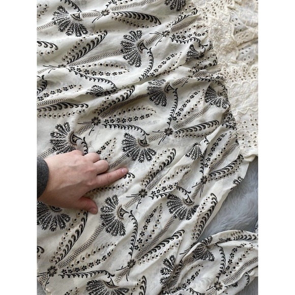 Anthropologie Cream and Black Blouse - Picture 7 of 16